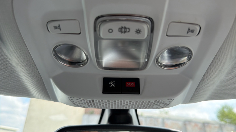 Peugeot 2008 1.2 PureTech 110 Allure Premium 5dr Petrol Estate